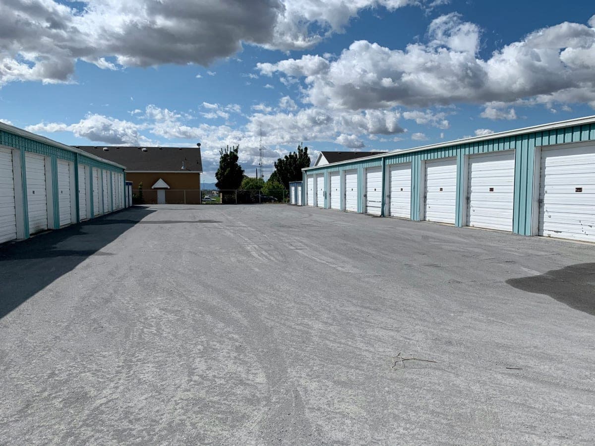 Indoor vs Outdoor Storage Unit